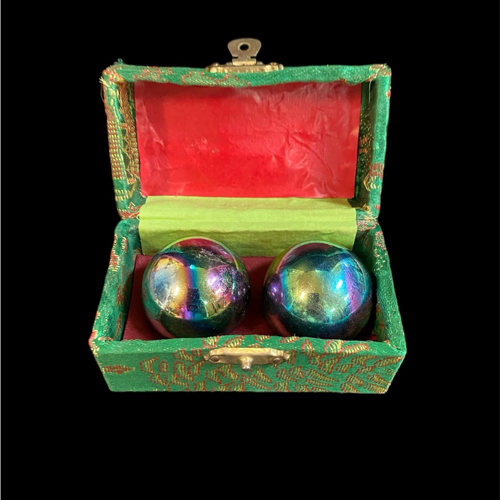 Shou xing Chinese musical iron balls